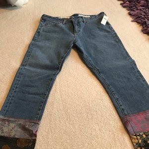Pilcro slim boyfriend jeans
